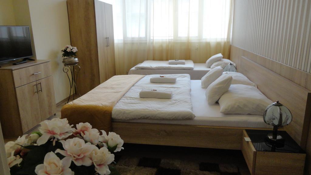 Hotel Centrum Szeged Extérieur photo