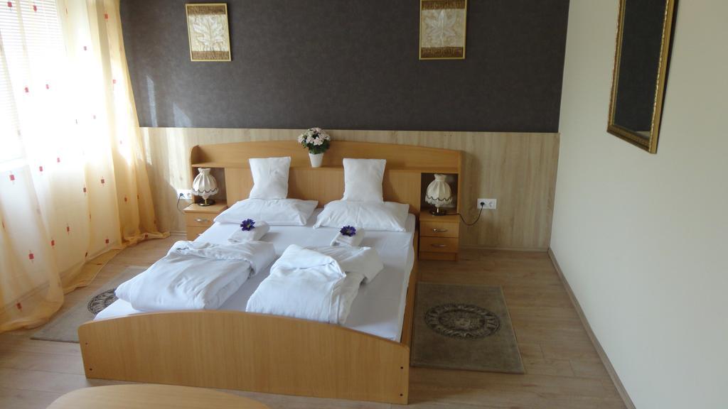 Hotel Centrum Szeged Extérieur photo